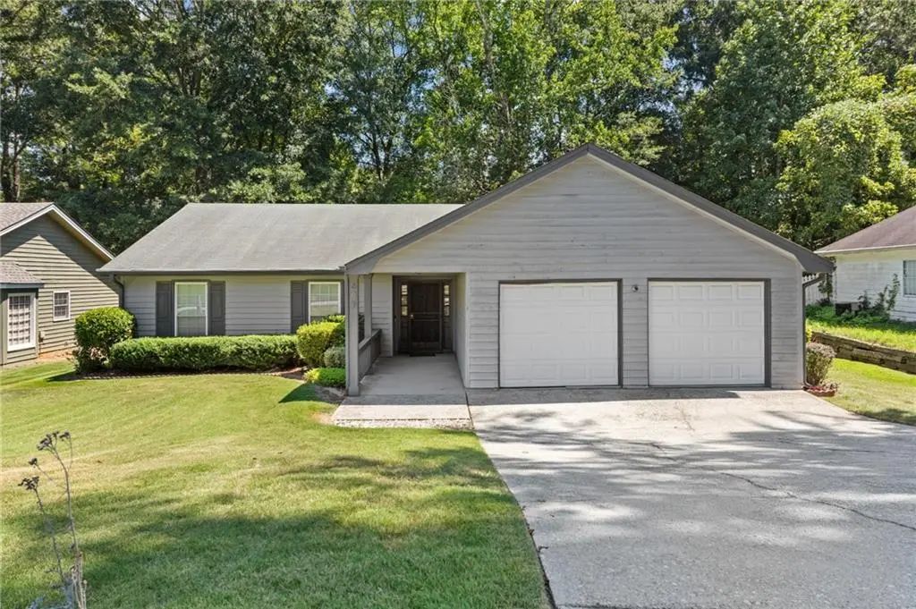 607 Stonemill Manor, Lithonia