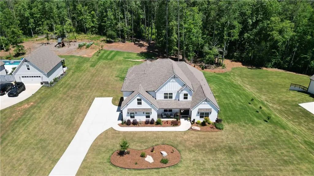 65 Starr Place, Newnan