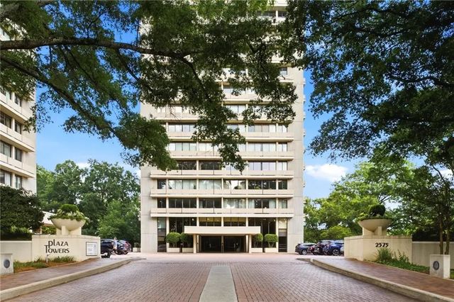 Unit 2e - 2575 Peachtree Road Ne, Atlanta