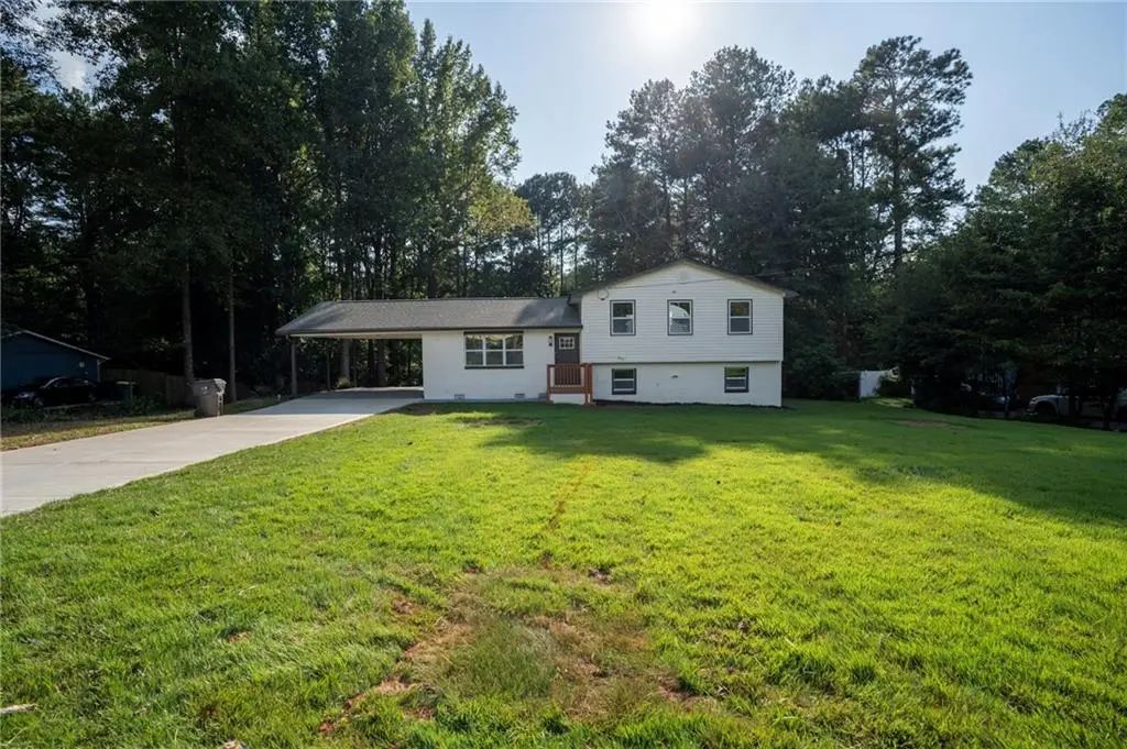 2879 Winchester Court, Duluth