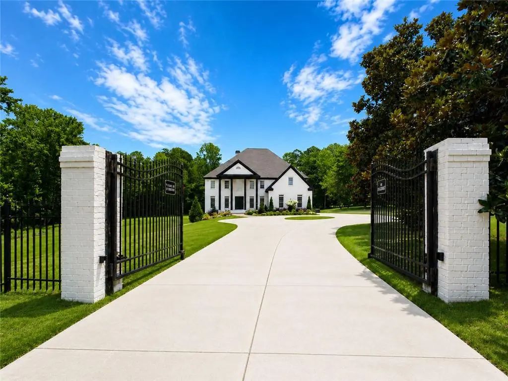 14955 Thompson Road, Milton