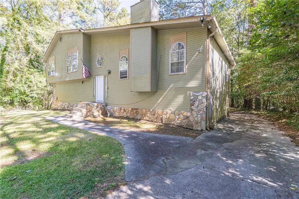 185 Windhaven Trail Sw, Atlanta