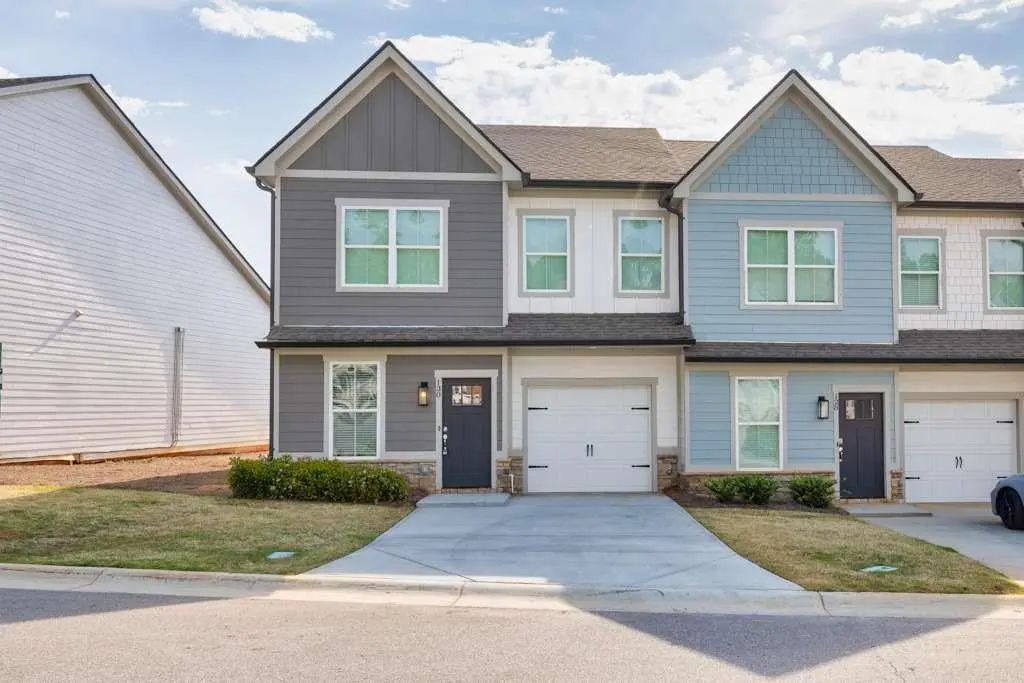 130 Magnolia Place, Homer