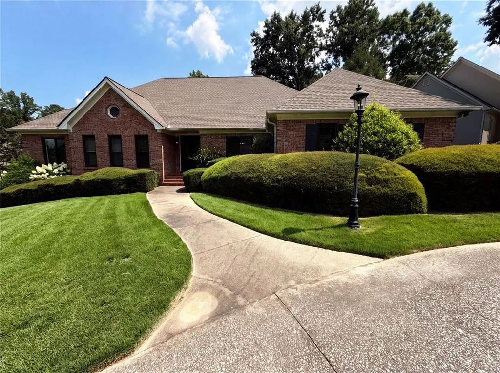 135 N Clublands Court, Johns Creek