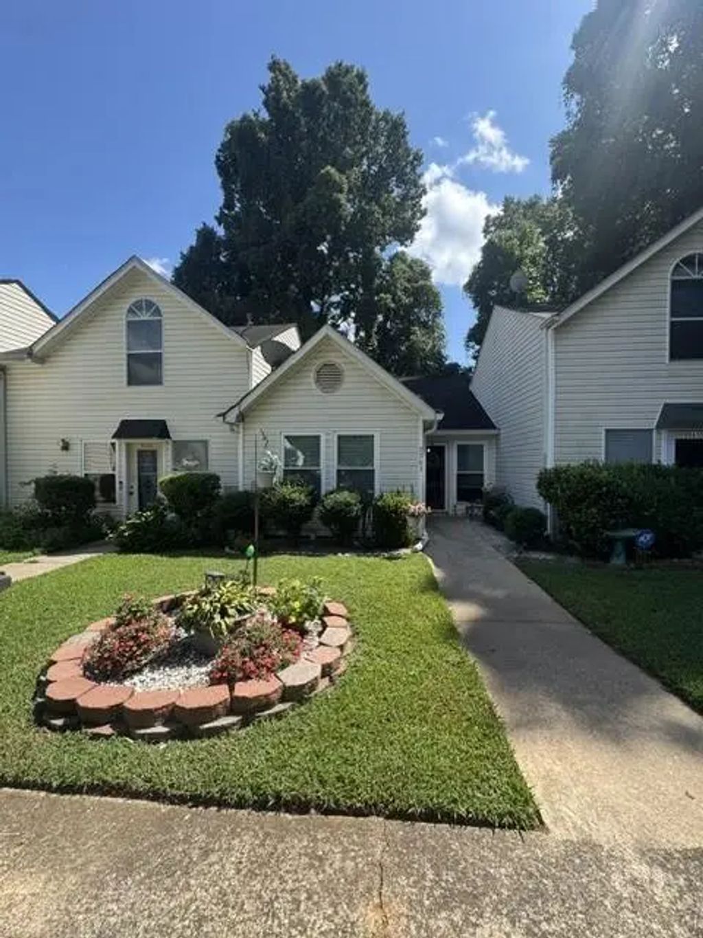 9063 Stoneleigh Trace, Douglasville