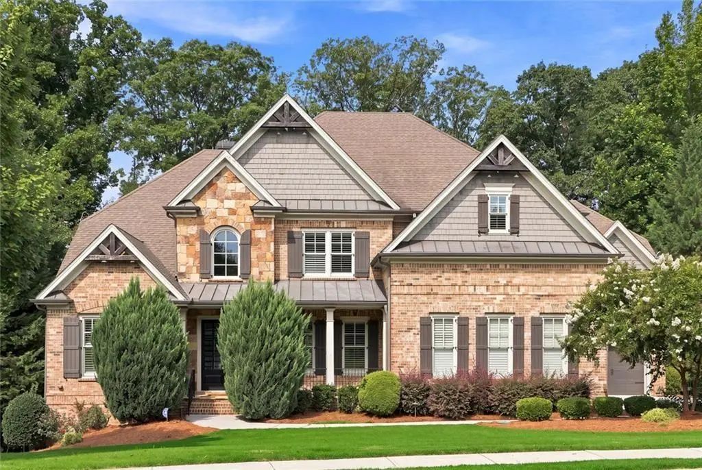 1992 Stonewater Court, Hoschton
