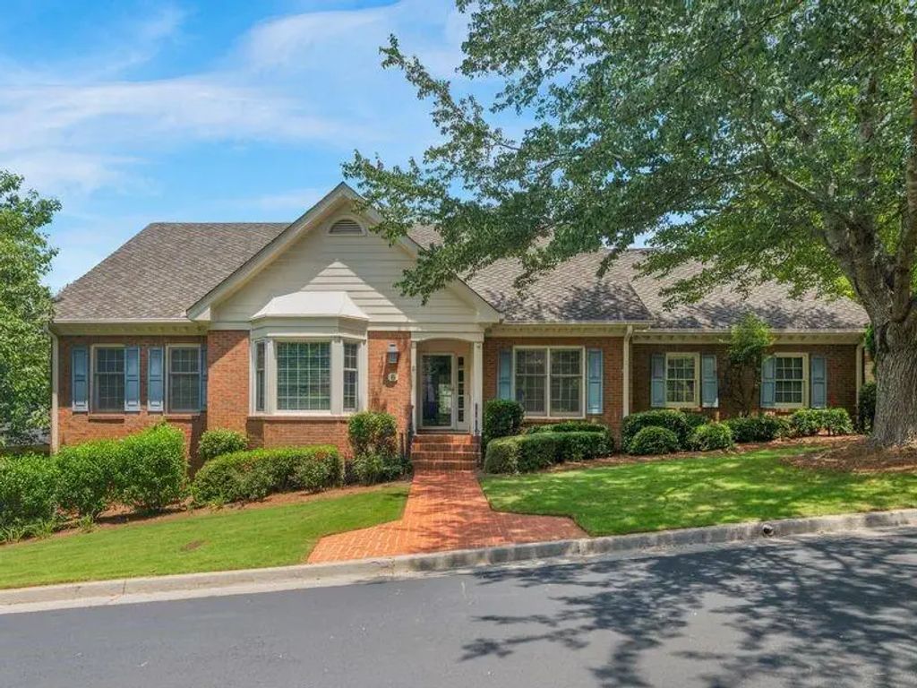 6 Downshire Lane, Decatur