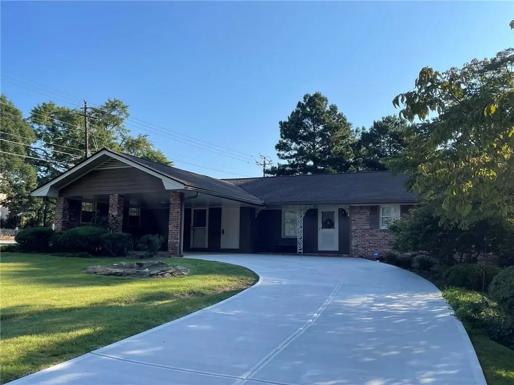 2297 Hylaea Road, Tucker