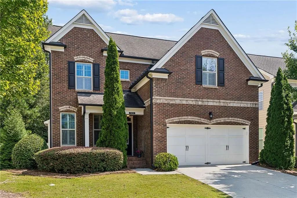 7695 Highland Bluff, Sandy Springs