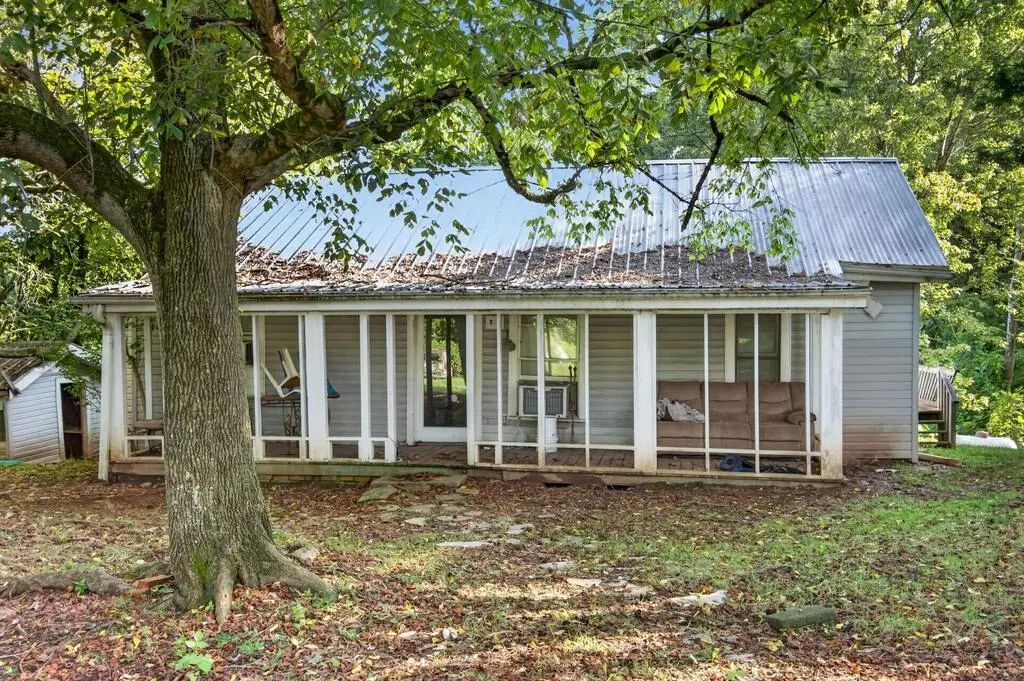 367 E Second Street E, Blue Ridge