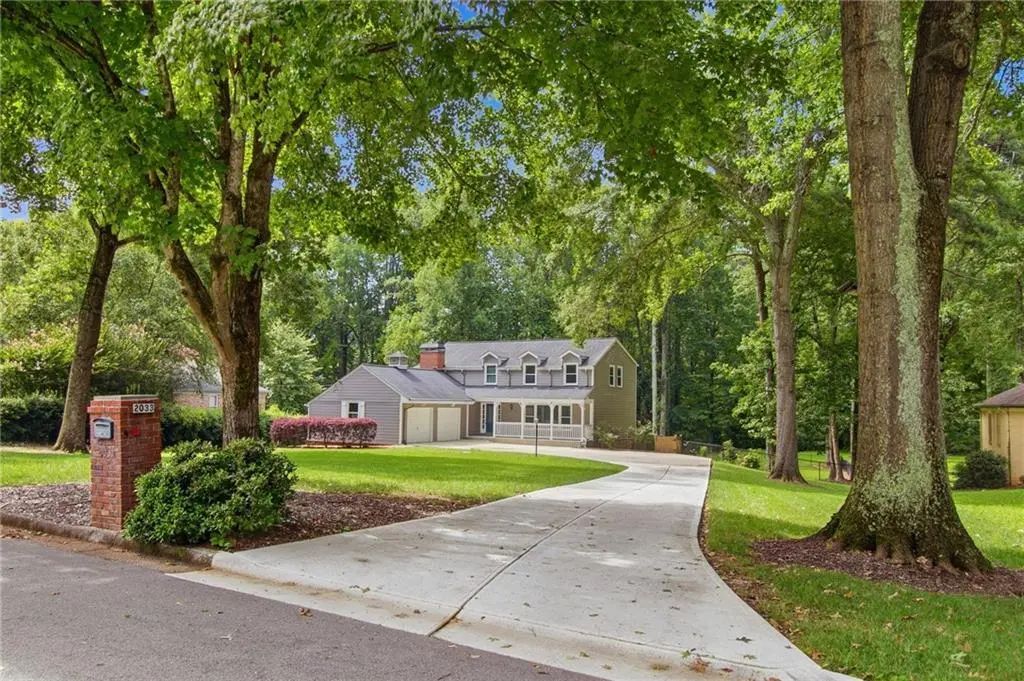 2033 Hessian Court, Stone Mountain