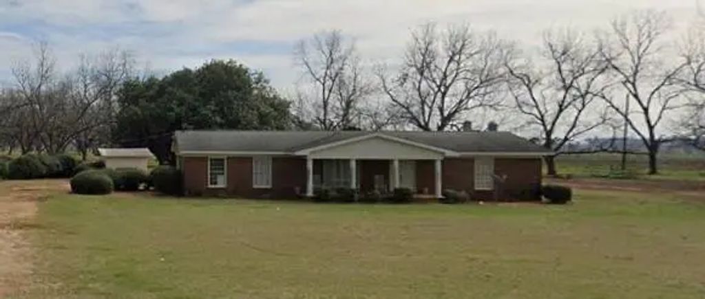2848 State Route 224, Montezuma