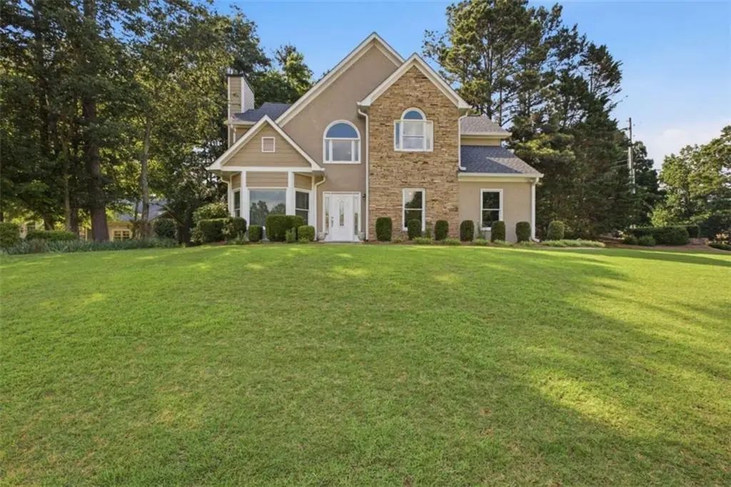 2084 York River Way, Suwanee