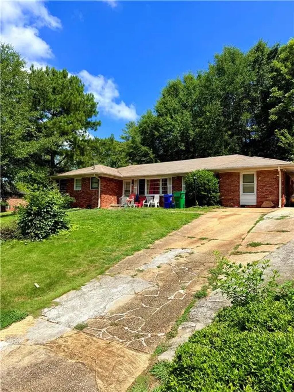 3304 Casa Linda Drive, Decatur
