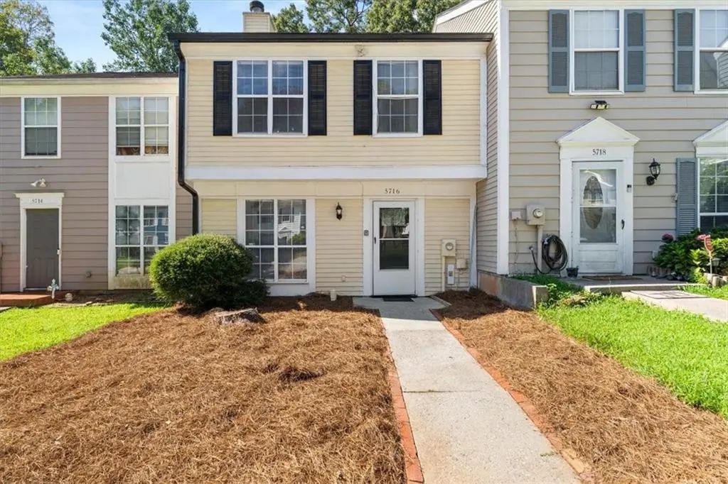 5716 Wells Circle, Stone Mountain