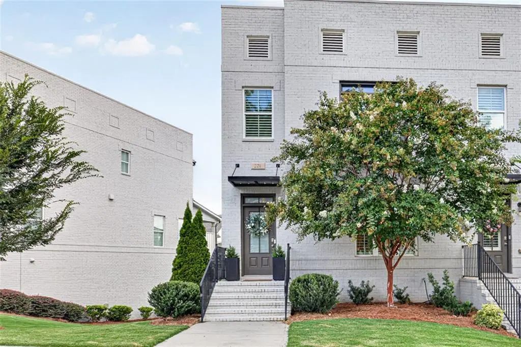 221 Nash Street, Lawrenceville