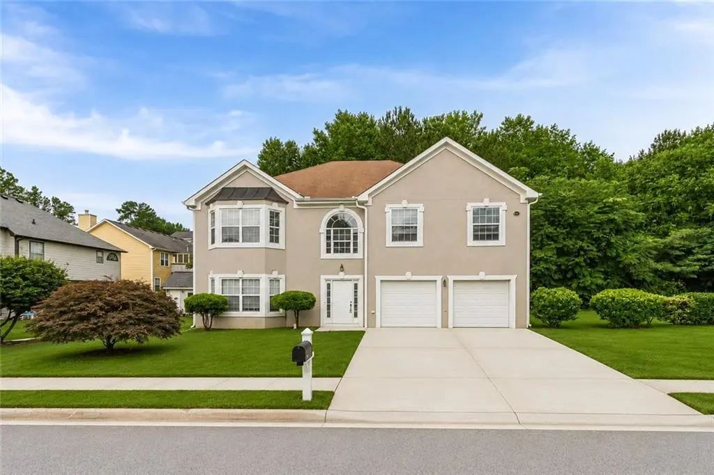 2364 Fallbrook Court, Duluth