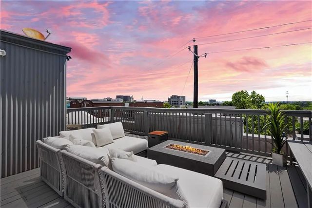 Unit 4 - 229 Peters Street Sw, Atlanta