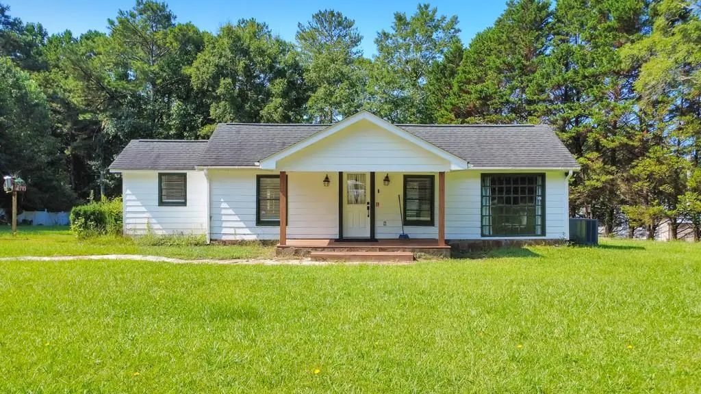 7715 Midway Road, Alpharetta