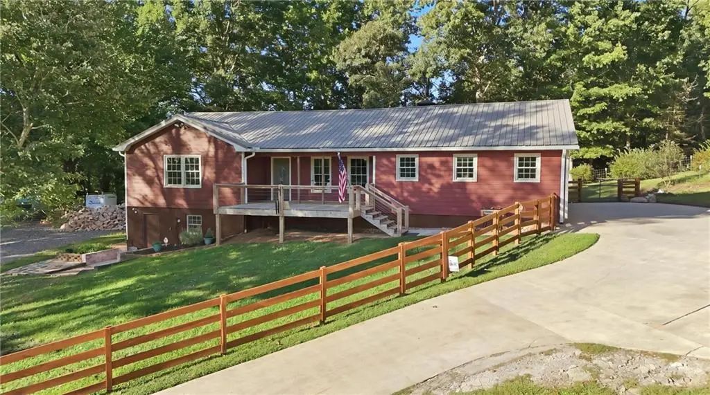 1133 Ricky West Road, Cleveland