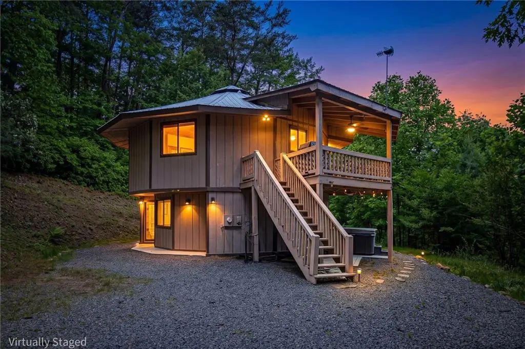 174 Chestnut Ridge, Blue Ridge
