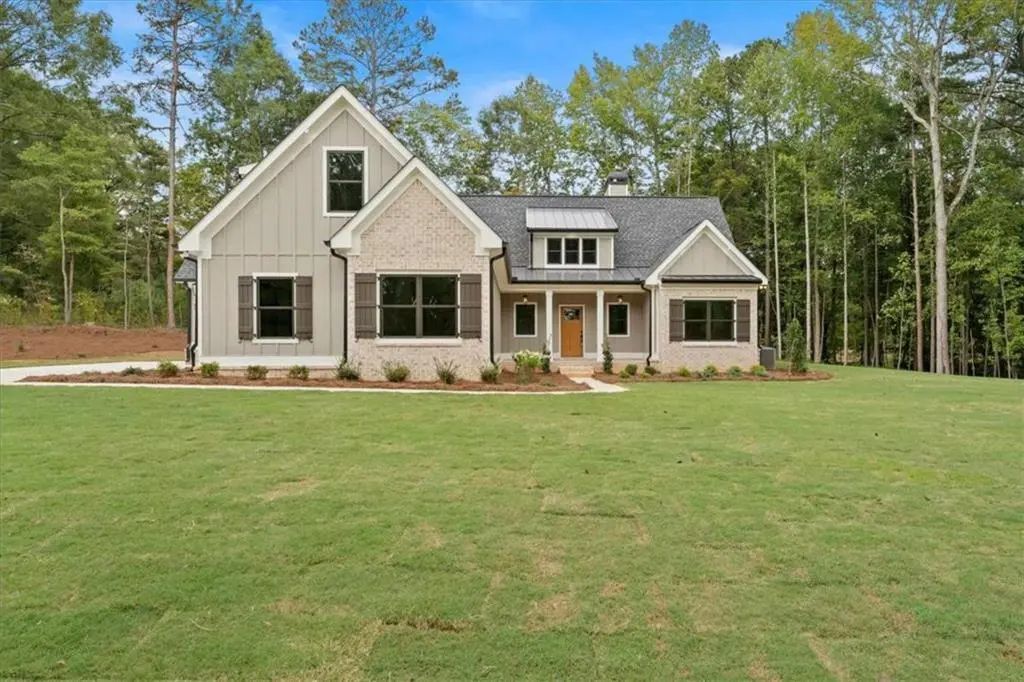 467 Lake Varner Drive, Covington