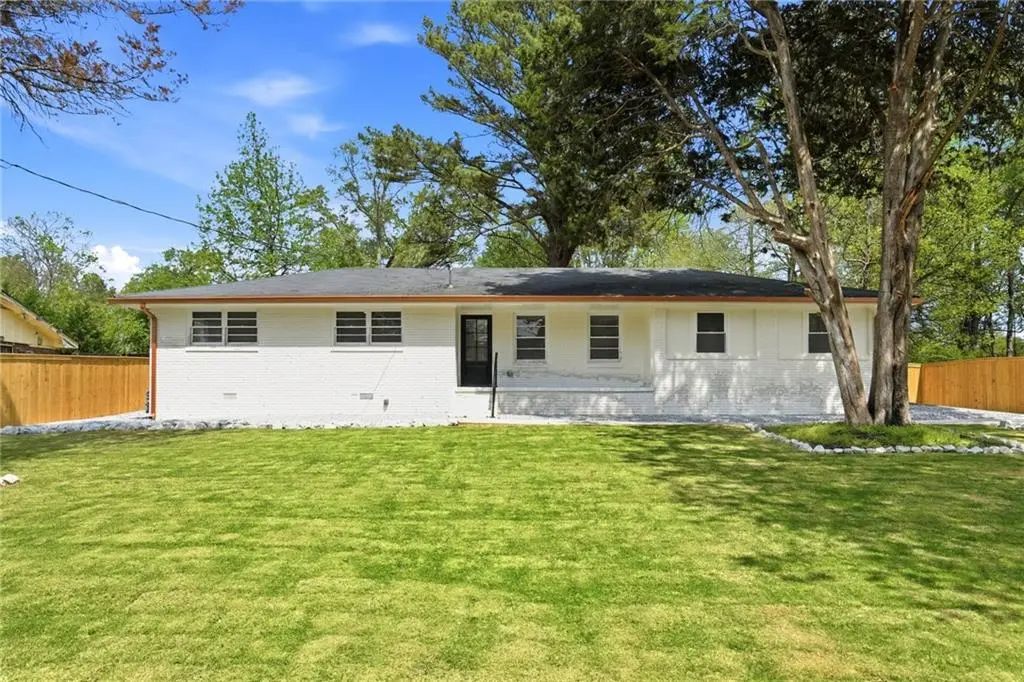 5542 Joeclay Drive, Stone Mountain