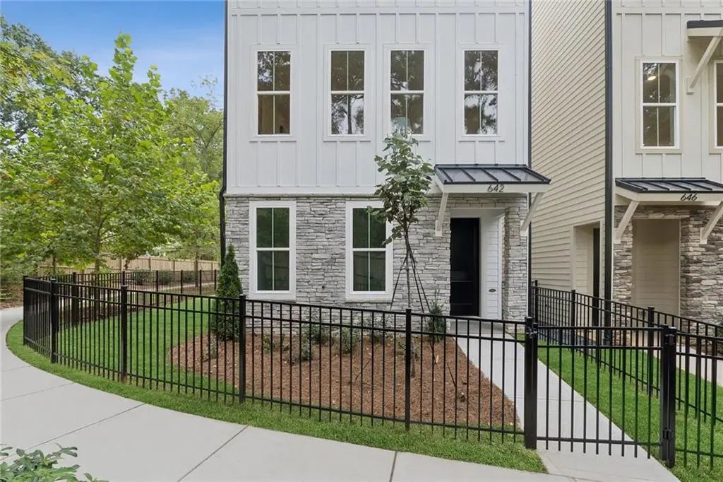 642 Memphis Drive, Scottdale