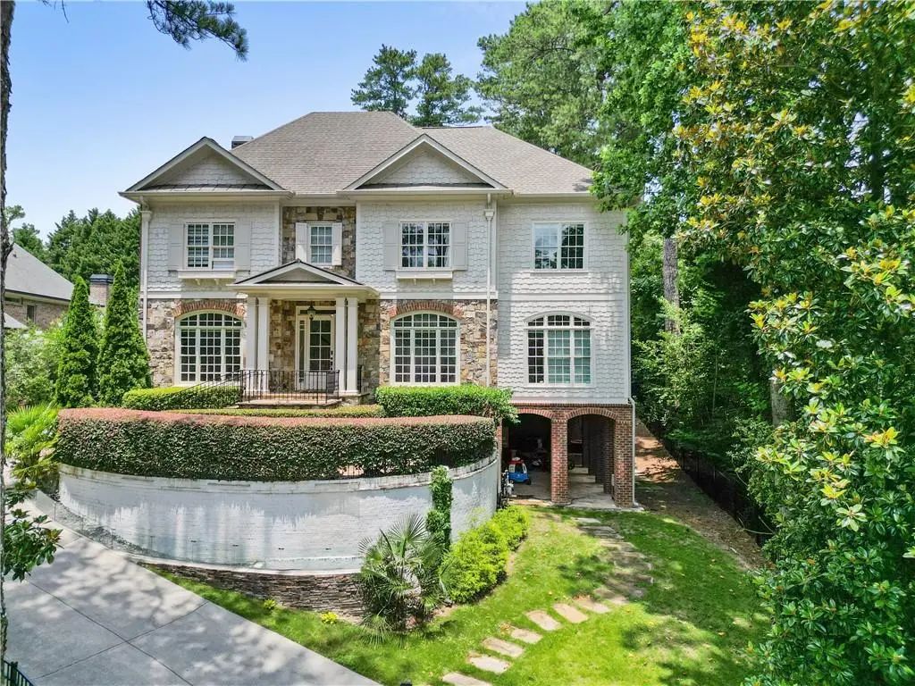 982 Canter Road Ne, Atlanta