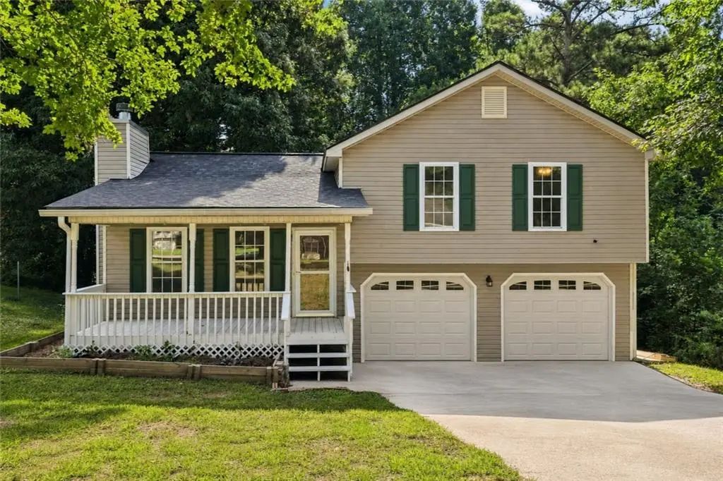 3949 Edgebrook Drive, Flowery Branch