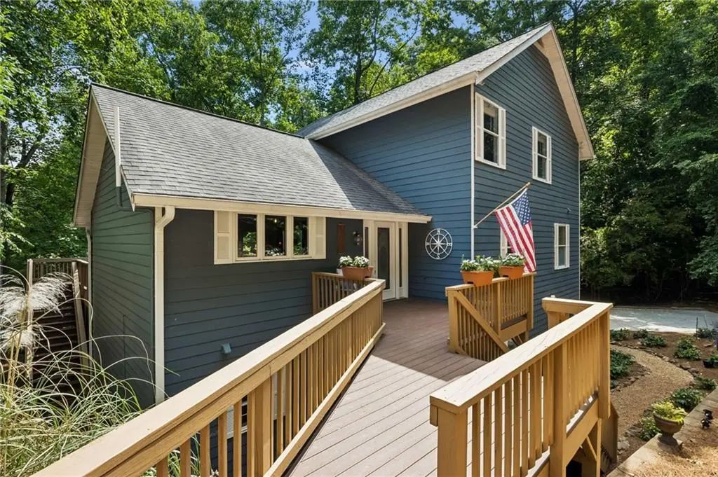 3452 Point View Circle, Gainesville