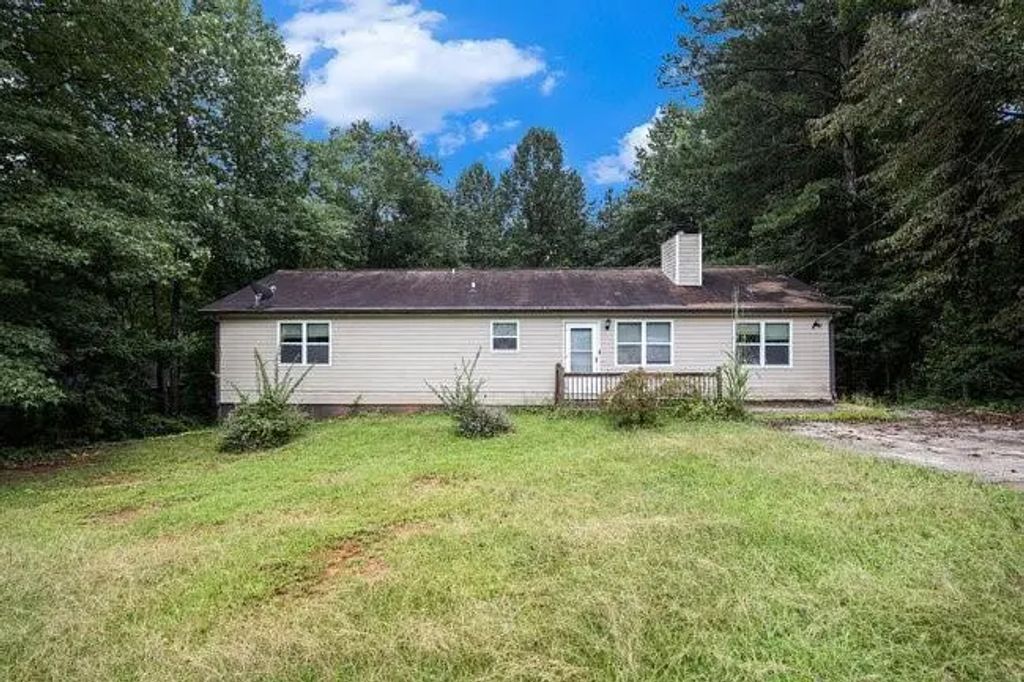 8955 Ochil Lane, Winston