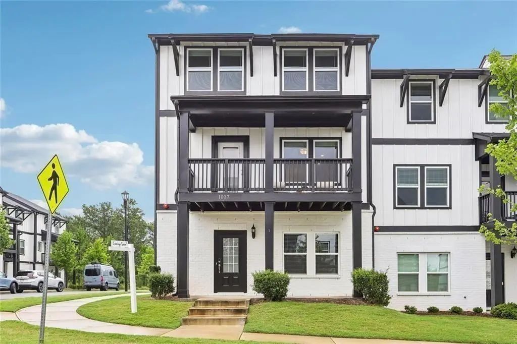 1037 Knoxboro Lane, Woodstock