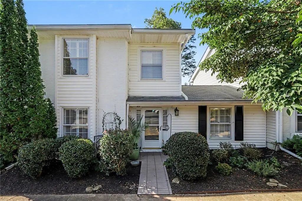 1434 Hampton Glen Court, Decatur