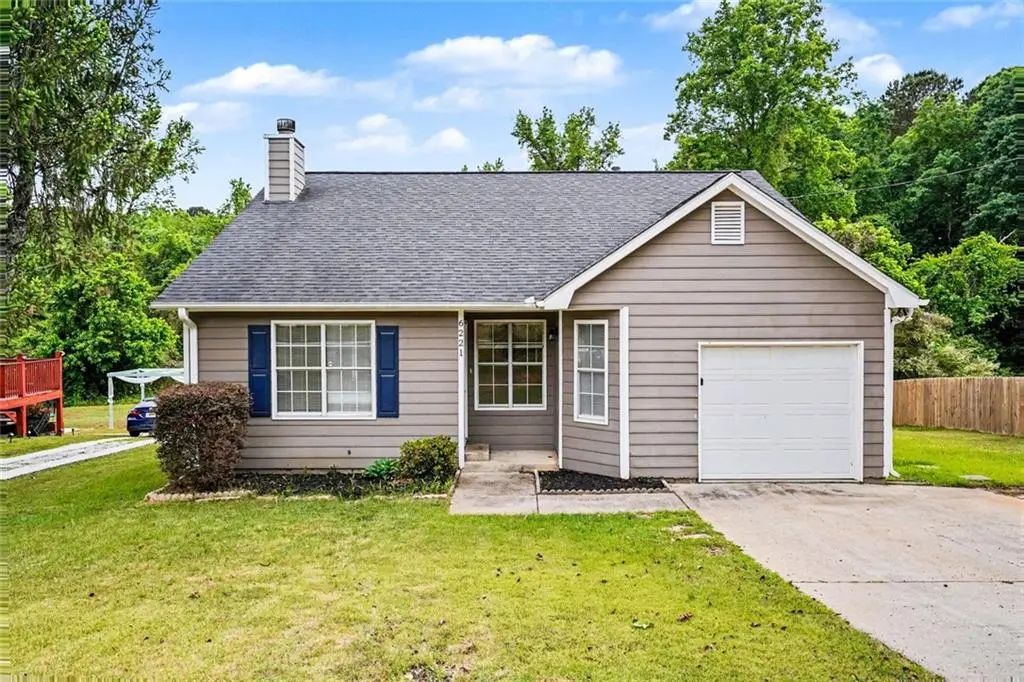 6221 Amberly Road, Rex