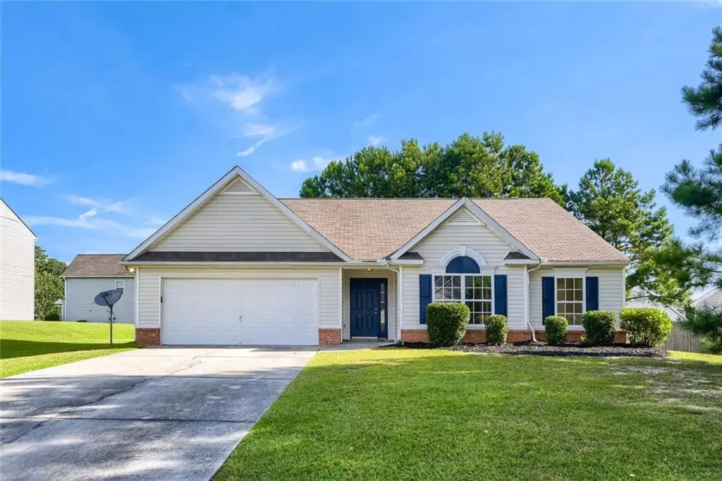 606 Mayfern Trace, Fairburn