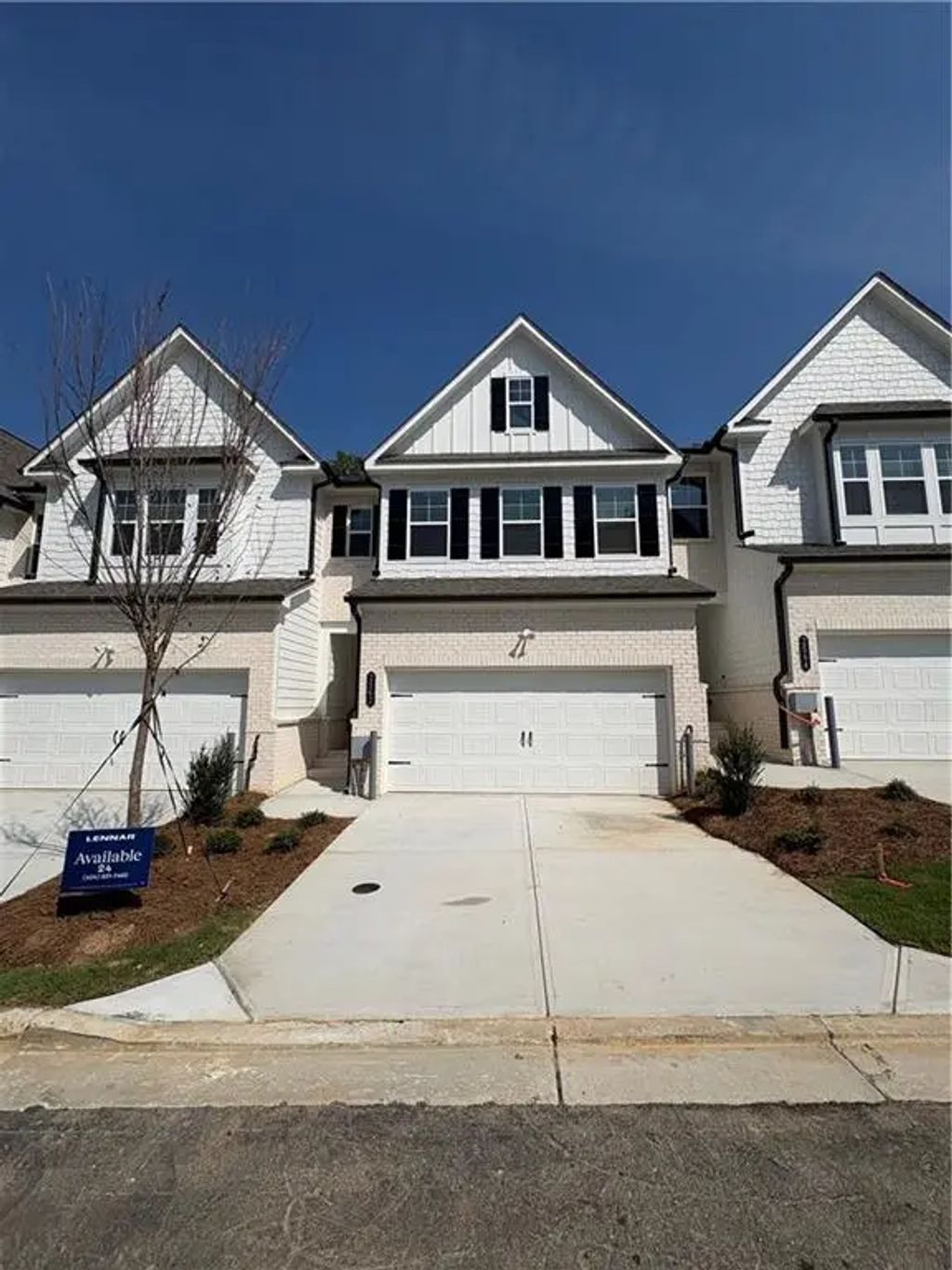 2562 States Avenue, Doraville