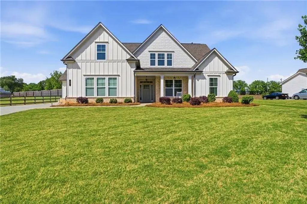 77 Wallace Drive, Winder