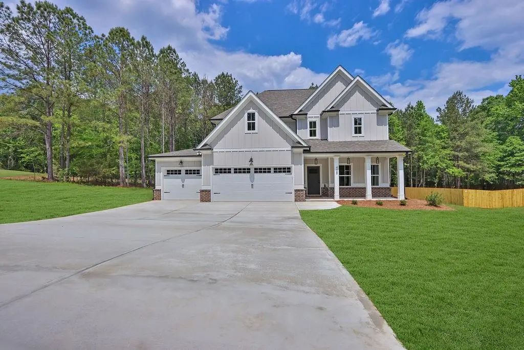 408 Pinewood Drive, Covington