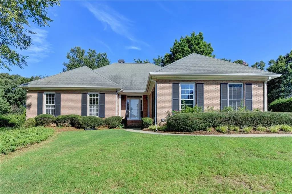 611 Iris Lane, Winder