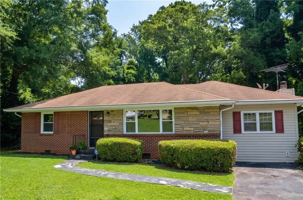 128 Peachtree Circle Se, Marietta