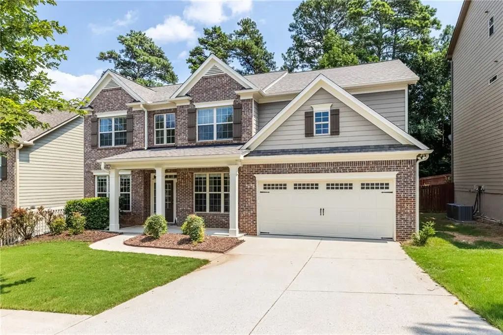 1075 Crescent Ridge Drive, Buford