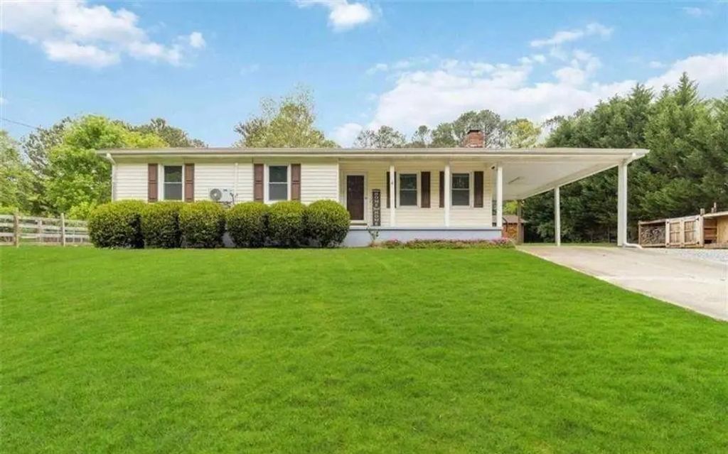 3040 Land Road, Alpharetta
