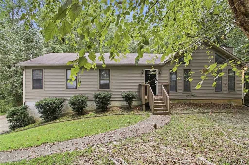 5756 Lake Court Nw, Kennesaw