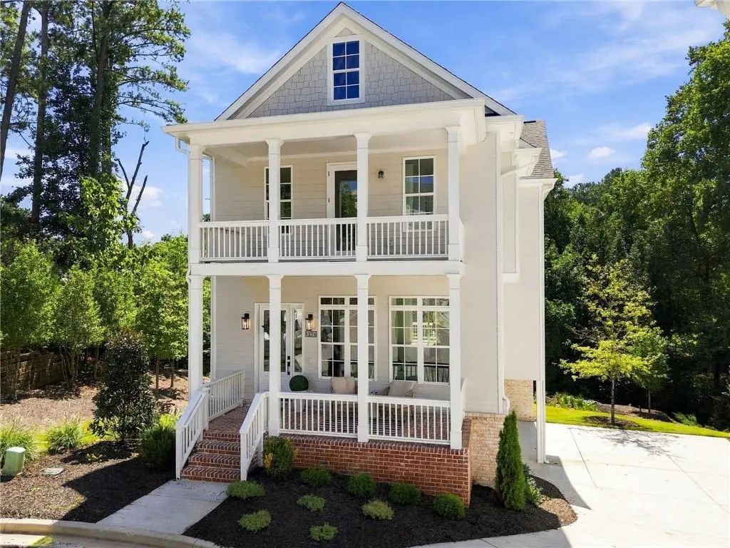 3060 Kara Court, Roswell