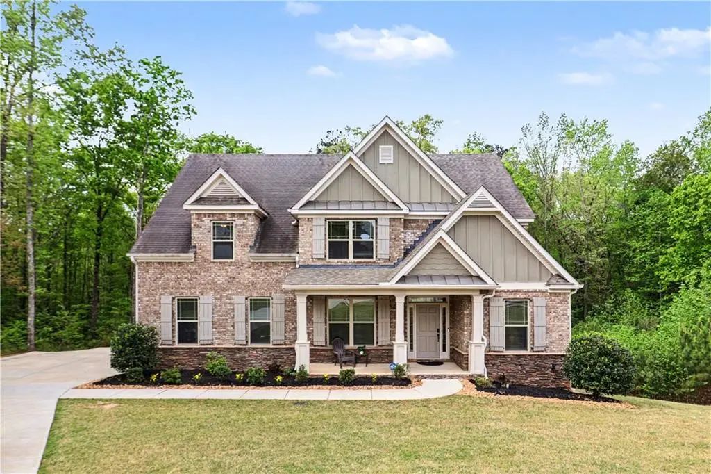 5513 Oconee Drive, Douglasville