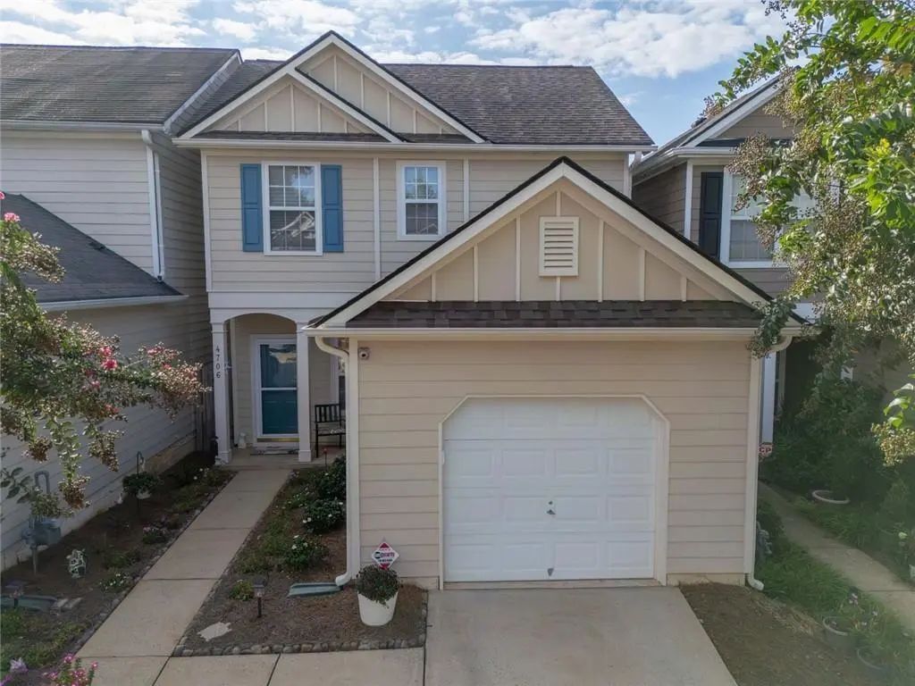 4706 Autumn Rose Trail, Oakwood