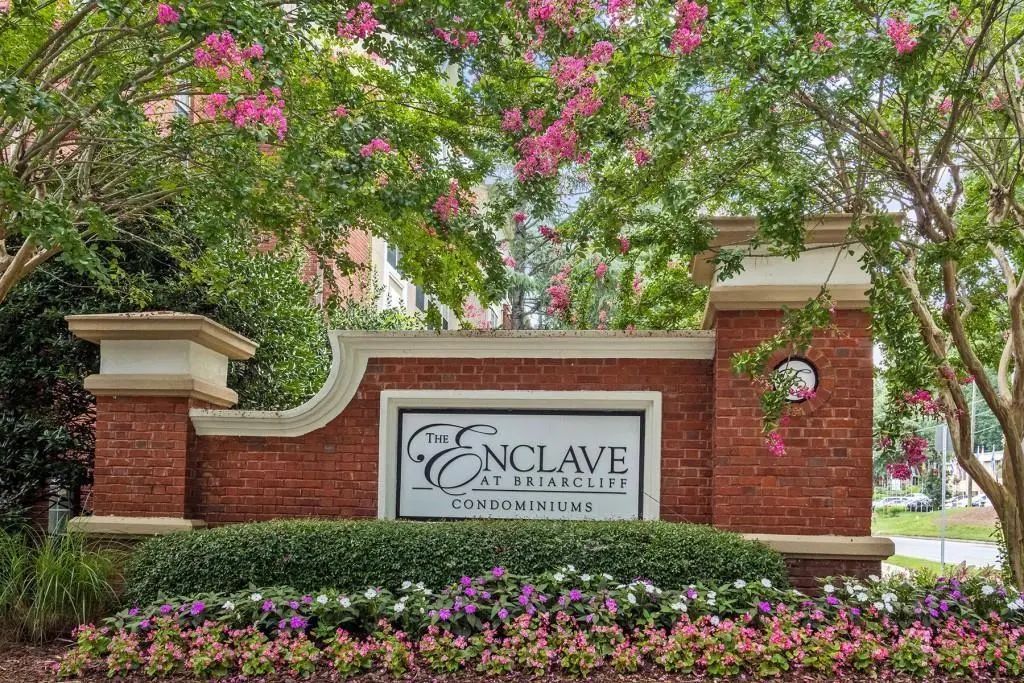1128 Westchester Ridge Ne, Brookhaven