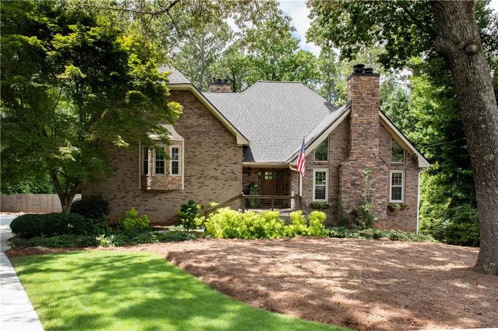 4018 Wood Acres Court, Duluth