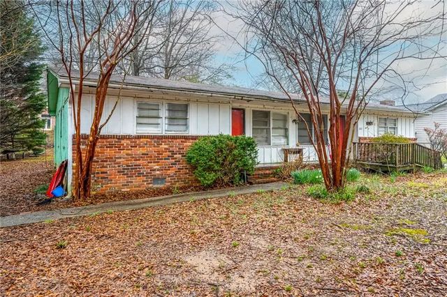 2027 Cooper Lake Drive Se, Smyrna